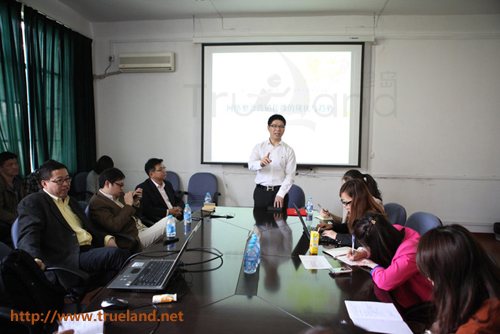 趙旭隆對《網絡整合營銷的現狀與趨勢》演說 趙旭隆對《網絡整合營銷的現狀與趨勢》演說