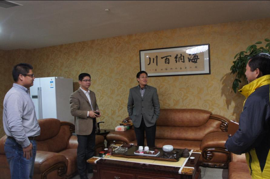 珍島總裁趙旭隆先生熱情接待劉波英主任 珍島總裁趙旭隆先生熱情接待劉波英主任